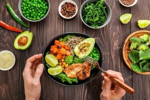 eating healthy plate